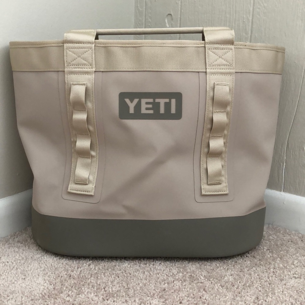 YETI CAMINO CARRYALL 35 everglade sand
